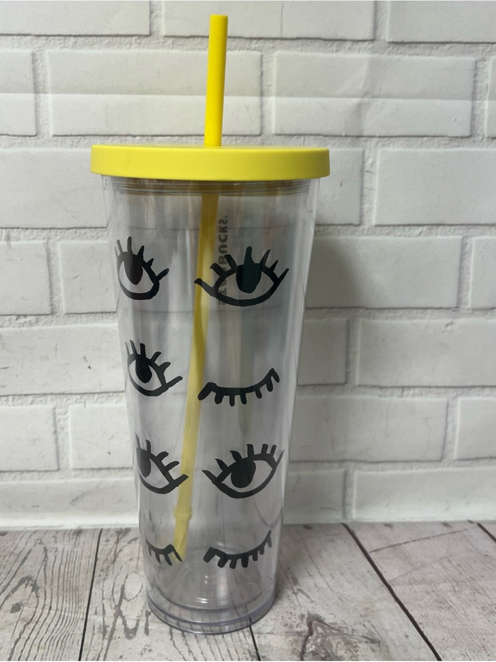 Starbucks Eyes Wink Lashes Cold Cup Tumbler Yellow Lid & Straw 24oz Winks